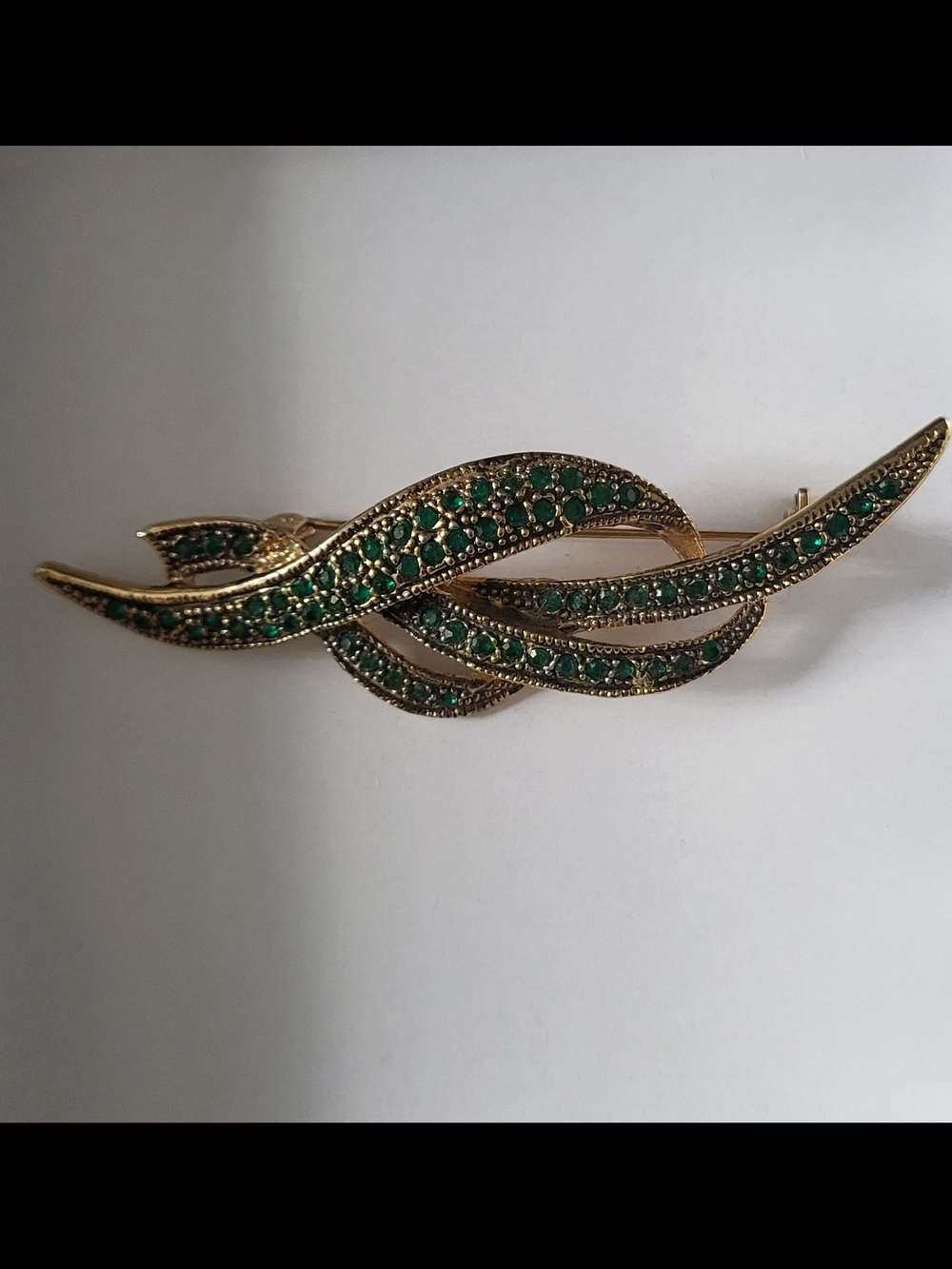 Vintage Gold-Tone Emerald Wave Brooch - Women Jewelry